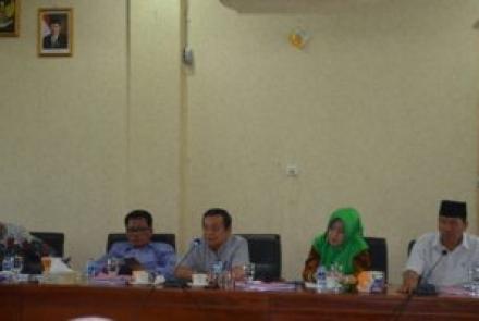saat Rapat Banleg