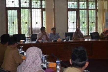 saat Rapat Banleg