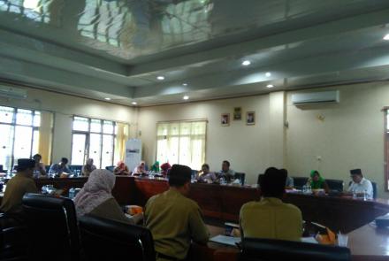 saat Rapat Banleg