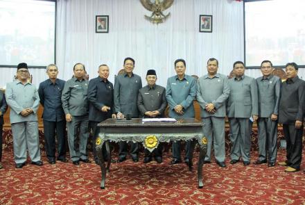 Paripurna DPRD provinsi