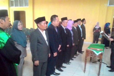 mutasi-28 -pejabat-eselon-iv -pemkab -penteng- di -lima -lokasi -yang-berbeda