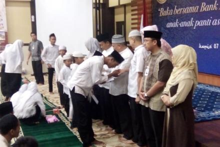 Bank Bengkulu Buka Bersama dan Santuni Anak Panti Asuhan