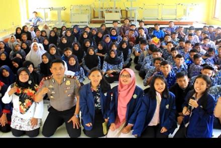 Mahasiswa KKN UNIB Sosialisasikan Bahaya Narkoba