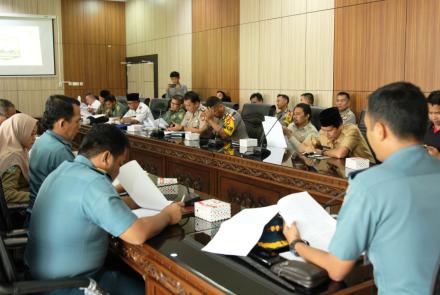 Rapat Finalisasi Bengkulu Triathlon 2018 di Ruang Rapat Lantai III Kantor Gubernur Bengkulu
