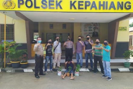 Hukum