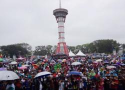 Jalan Sehat Berhadiah yang digelar Bengkulu Ekspress bekerjasama dengan Pemerintah Kota Bengkulu, Korem, Luwak White Coffe