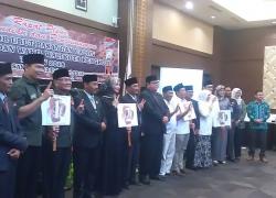 pengambilan nomor urut oleh calon walikota dan wakil di Hotel santika