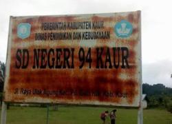 SDN 94 Kaur mengeluhkan minimnya fasilitas pendidikan dan kurangnya dewan guru
