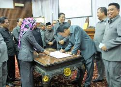 Paripurna DPRD provinsi