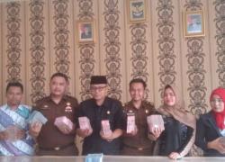 pengembalian Uang korupsi 1 M