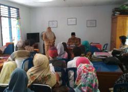 bantuan Dinsos ke warga  lansia 