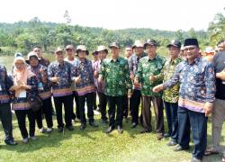  Plt Gubernur Kunjungi Lokasi Stand dan Display di Bengkulu Selatan