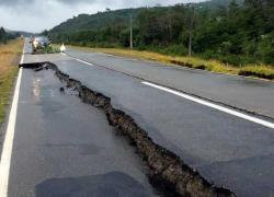 Tips Aman Berkendara saat Gempa